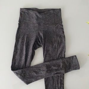 DONATING SOON - lululemon leggings